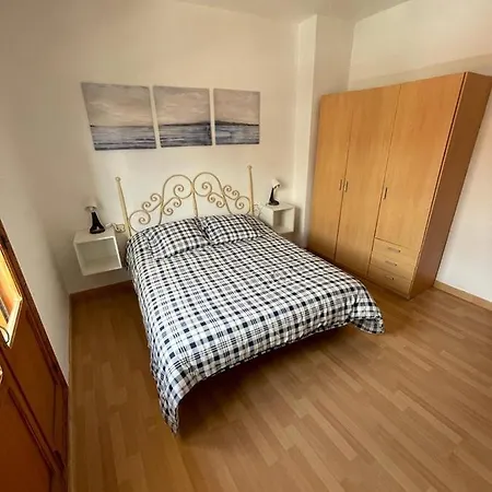 Precioso Adosado Con Parking A 100 Metros De La Playa Holiday home *