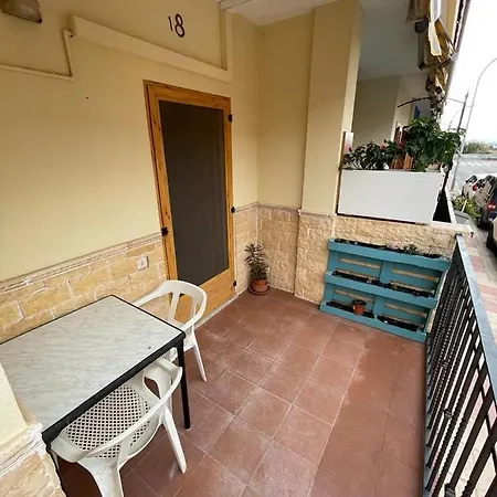 Precioso Adosado Con Parking A 100 Metros De La Playa Holiday home Playa de Mar