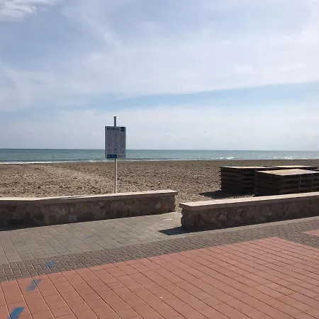 Precioso Adosado Con Parking A 100 Metros De La Playa * Playa de Mar