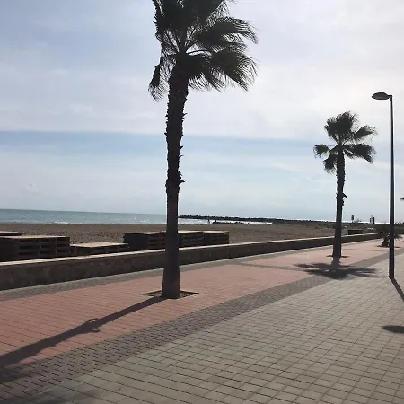 Precioso Adosado Con Parking A 100 Metros De La Playa *